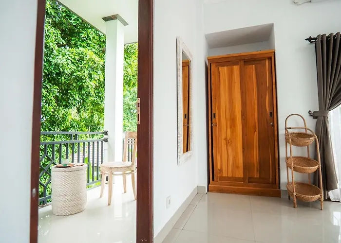 Griya Telaga Jumpung Homestay *